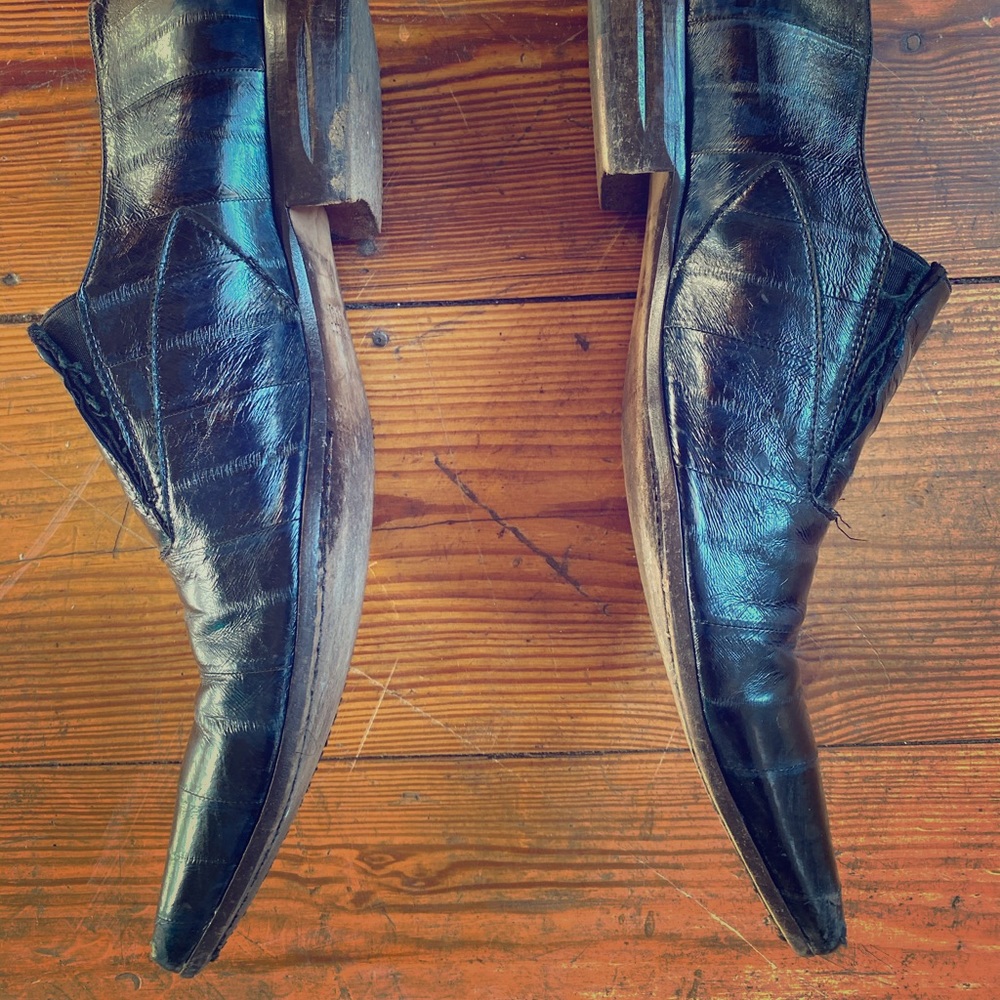 Kenneth Cole mock snakeskin dress shoes